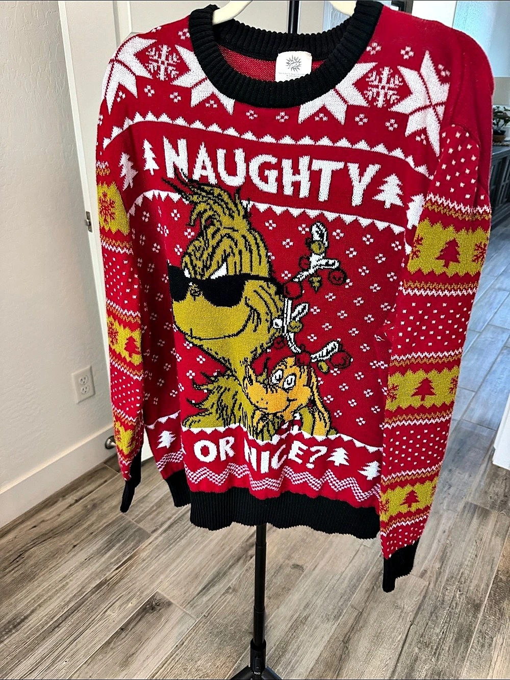 The Grinch Naughty or Nice Sweater Graphic Holiday Sweater XXL Like New